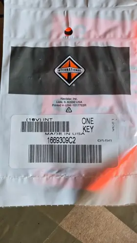 1669309C2 INTERNATIONAL Navistar Ignition Key Blank