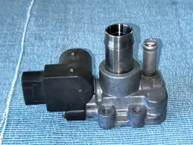LNE1501AA JAGUAR Xjr Idle Air Control Valve XJ8 #2