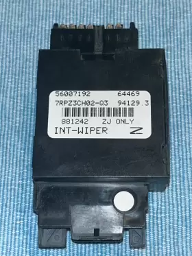 56007192 JEEP Zj Intermittent Wiper Relay Module Cherokee