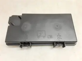 699.CH9213 JEEP/PLYMOUTH TRUCK Jk Engine Fuse Box Tipm Module
