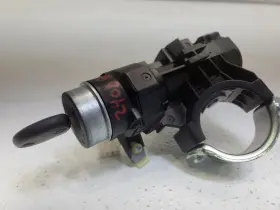 81910-B2100 KIA Manual Trans Conventional Ignition Switch Key