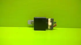 K53HZBQ KIA Van Rear Int Wiper Module Relay Sedona