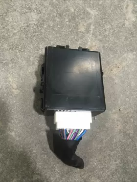 ES330 LEXUS Windshld Wiper Motor Control Module #3