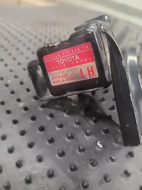 89173-30101 LEXUS Left Front Sensor GS300