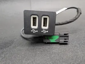 HP5T-14F014-BC LINCOLN Dual Usb Adapter Wire Cable
