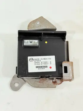 DA8A67560D MAZDA Ia Body Control Module Toyota Yaris