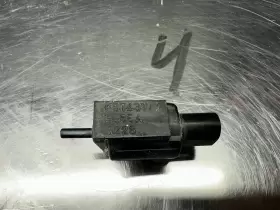 K5T43171 MAZDA Vacuum Solenoid Valve Vsv MX6 B2200 B2600 626 #3