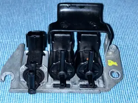 K5T43890 MAZDA Probe Vris Vacuum Solenoid Valve MX6 Gt 626 #2