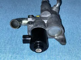 KJ01-20-660 MAZDA Idle Air Control Valve Millenia #3