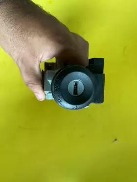 X1T26471A MAZDA Steering Ignition Switch Lock Ut Key #3