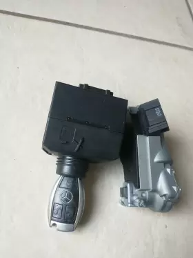 2095453308 MERCEDES Ignition Switch Control Module Key Lock