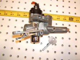 8280 MERCEDES Diesel Neiman Ignition Steering Lock Key W110 #2