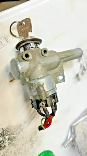 MERCEDES Ignition Key Functional Lock W110 W112