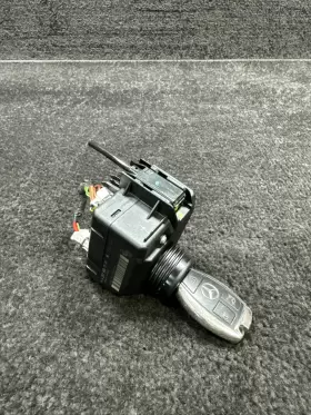 A2079057101 MERCEDES Ignition Switch Key C250