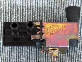 MR507579 MITSUBISHI BY DENSO Sport Vapor Canister Purge Valve