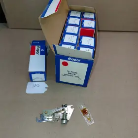 DR1V MOPAR Nos Contact Set Box