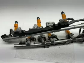 0950 NISSAN Denso Fuel Rail Injector Set 370Z #2