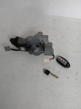 21669775-7B1T NISSAN Ignition Switch Key Sentra