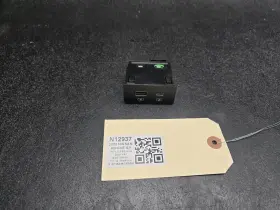 25331-6UA0B NISSAN Dual Usb Charge Adapter Rogue