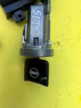 28590C996 NISSAN Ignition Cylinder Key Anti Theft Pats Titan #2