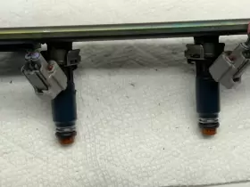 4390 NISSAN Fuel Rail Injectors Altima #3
