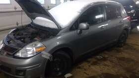 646-11113 NISSAN Fuse Box Engine Hatchback Versa