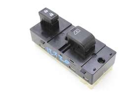 699.DA1F12 NISSAN Sr Passenger Right Front Window Switch