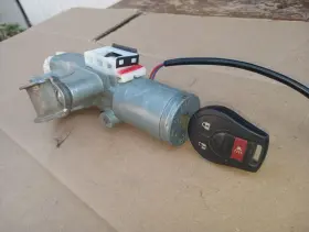 AS-102 NISSAN Ignition Key Cylinder Versa