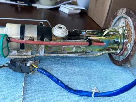 17050-31G04 NISSAN / DATSUN Hardbody Fuel Tank Sending Unit #3