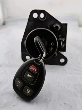 12450139 CHEVROLET Ignition Start Switch Keys Malibu