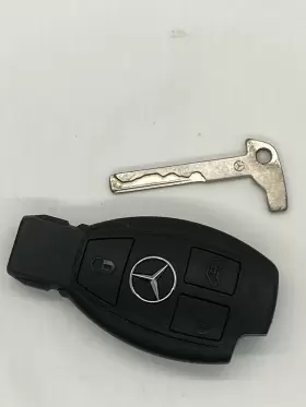 A4479057603 MERCEDES Metris Smart Keyless Remote Key Fob