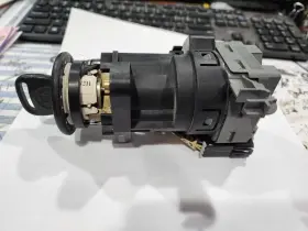 1421D OLDSMOBILE Aurora Ignition Switch #2
