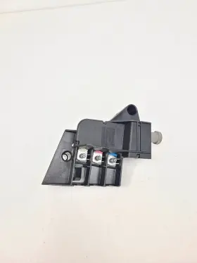 95B937517B PORSCHE Macan Battery Power Terminal Junction Fuse