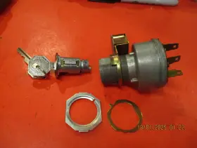 US30 STANDARD Fleetwood Ignition Switch Key Cadillac Deville