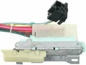 US652 STANDARD MOTOR PRODUCTS Ignition Switch