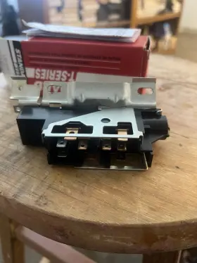 US105T STANDARD Motor Ignition Starter Switches