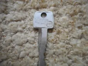 1167FD TAYLOR Ignition Door Key Ford