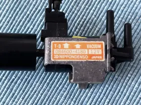 084600-4180 TOYOTA Vacuum Switching Valve Celica Corolla #3