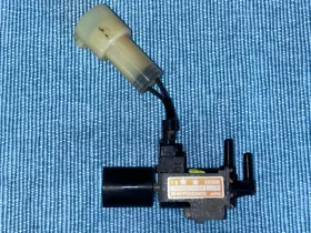 084600-4180 TOYOTA Vacuum Switching Valve Celica Corolla
