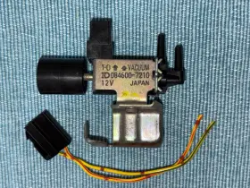 084600-7210 TOYOTA Ac Idle Up Vacuum Switching Valve Camry