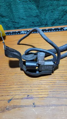 184600-0510 TOYOTA Vsv Vacuum Switch Valve Ac Idle Up 4RUNNER