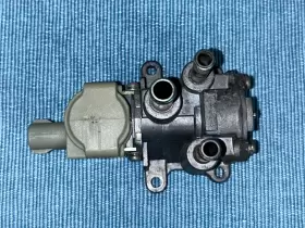 22270-74030 TOYOTA Idle Air Control Valve Camry Celica #2