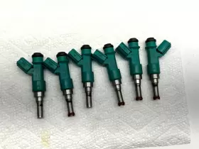 23250-31090 TOYOTA Denso Fuel Injectors ES350 Camry Sienna