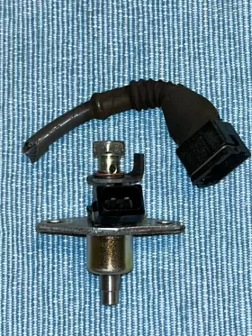 23260-15010 TOYOTA Start Valve Injector Corolla #2