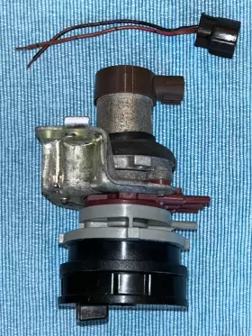 25701-16070 TOYOTA Carburetor Emission Solenoid Corolla