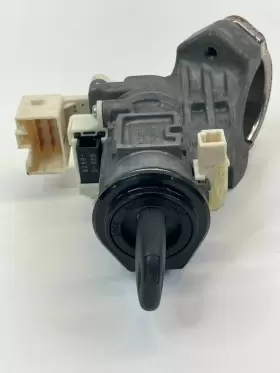 45020-02-8 TOYOTA Ignition Switch Lock Cylinder Key Corolla #3