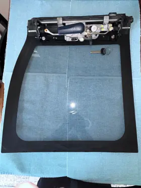 63202-17030 TOYOTA Top Glass Left #2
