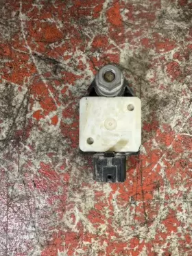653.T01910 TOYOTA Module Srs Tundra