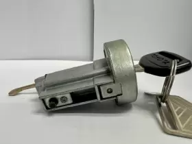 69057-32080 TOYOTA Cylinder Key Set Ignition Switch Lock #2