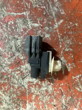 699.TO1910 TOYOTA Air Temperature Sensor Tundra